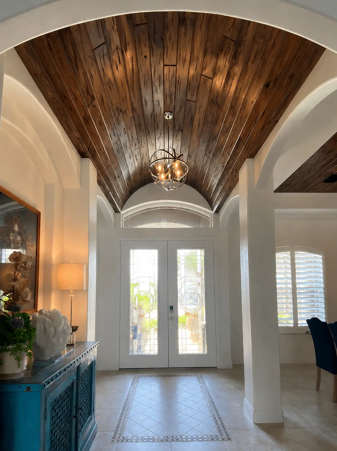Southern Pine E-Peck Colonial textured tongue-and-groove ceiling installation